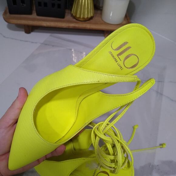 [H440] Jennifer Lopez Yellow Stiletto Heels with Slingback - Picture 6 of 8